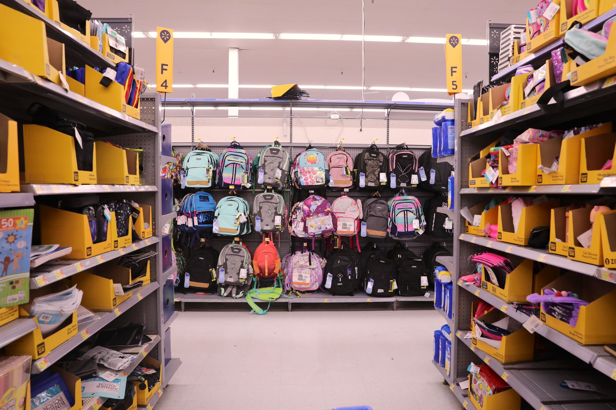 Back to school on Walmart: Notebooks, pens, more school supplies