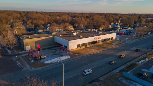 Silverstar opens new wash, offices on Minnesota Ave.