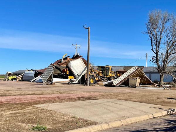 How metro communities worked together to clean up after the storm