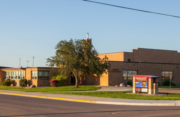 Harrisburg voters give two thumbs way up for new elementary school