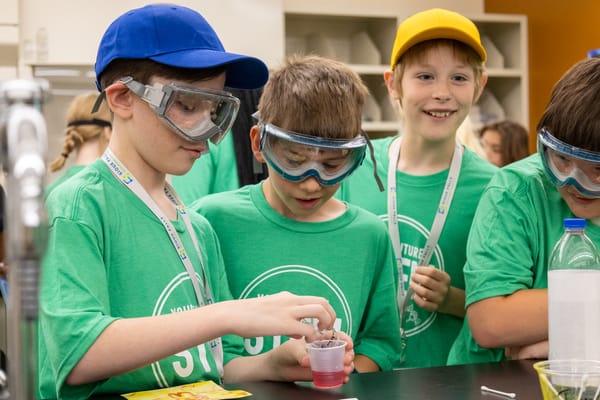 This camp helps middle schoolers explore STEM careers